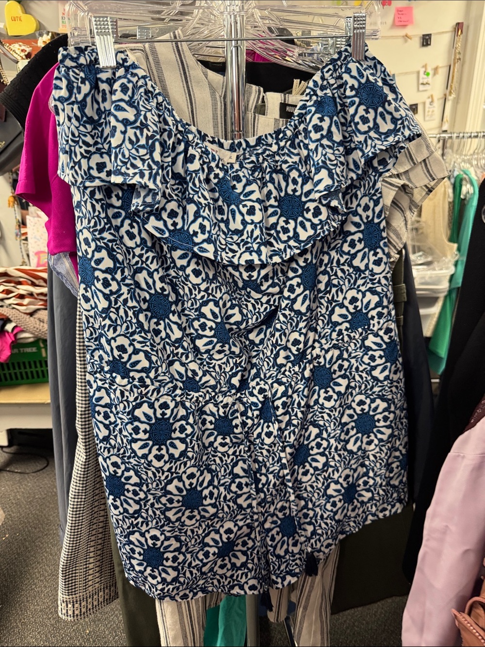 Vineyard vines romper xl // 091031